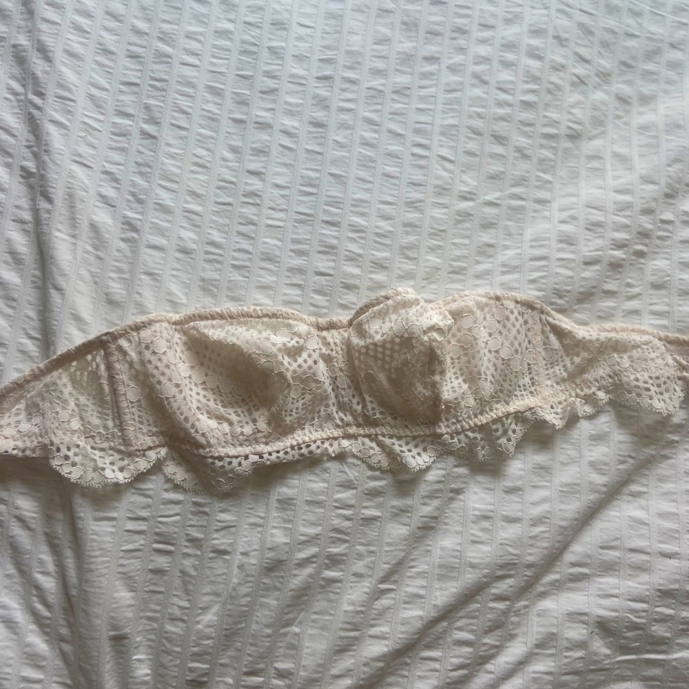 White lace bralette